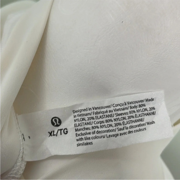 Lululemon Waterside Rashguard XL - Picture 10 of 10